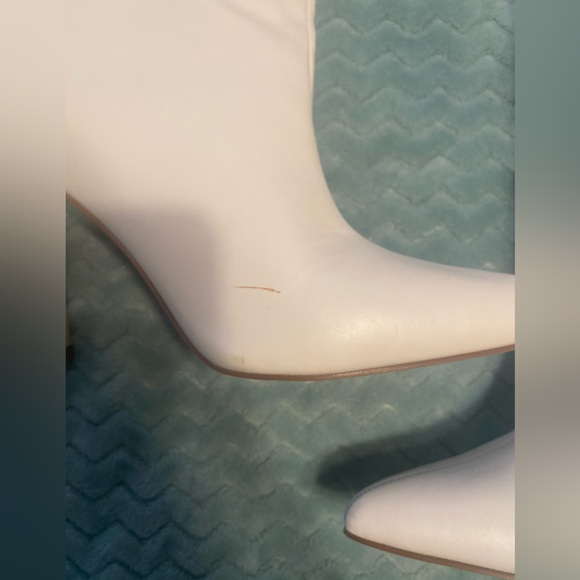 White just fab slouchy booties - Picture 2 of 4
